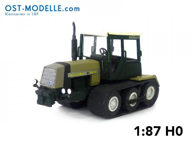 Traktor Fortschritt ZT 320GB ohne Motorverkleidung sienna schwarzolive